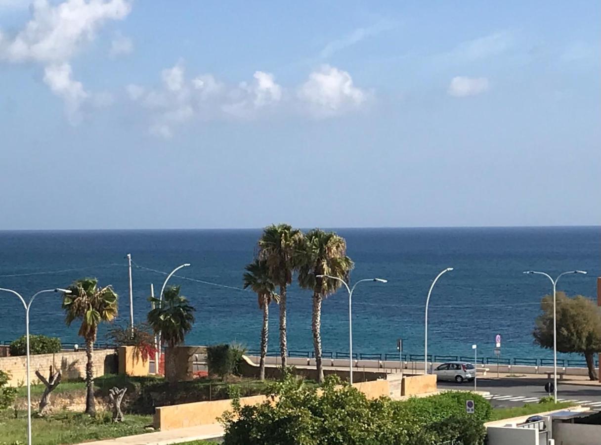 Scogliera Apartments Авола Екстериор снимка