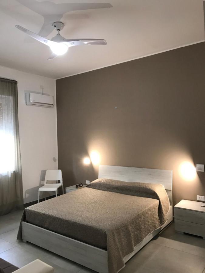 Scogliera Apartments Авола Екстериор снимка
