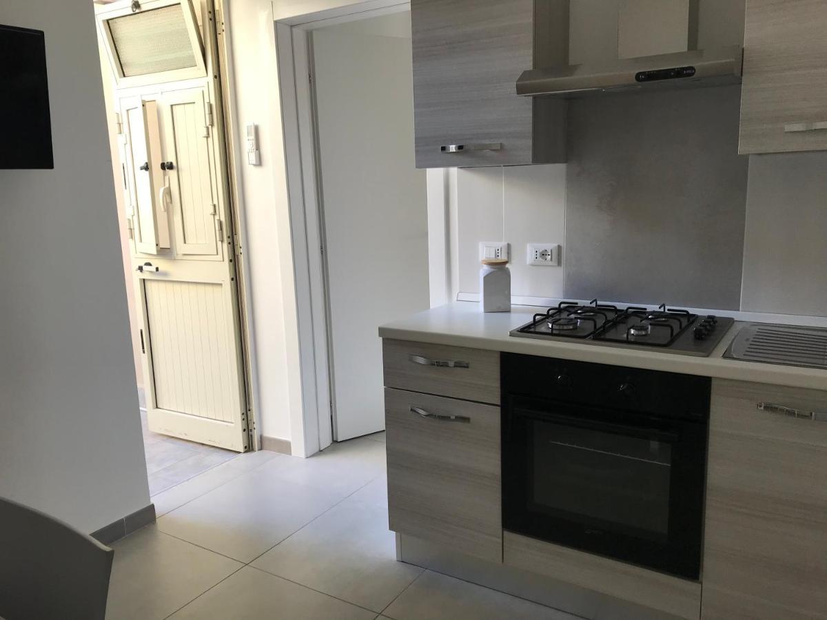 Scogliera Apartments Авола Екстериор снимка