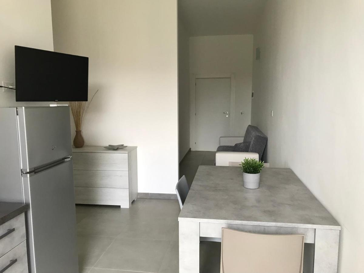 Scogliera Apartments Авола Екстериор снимка