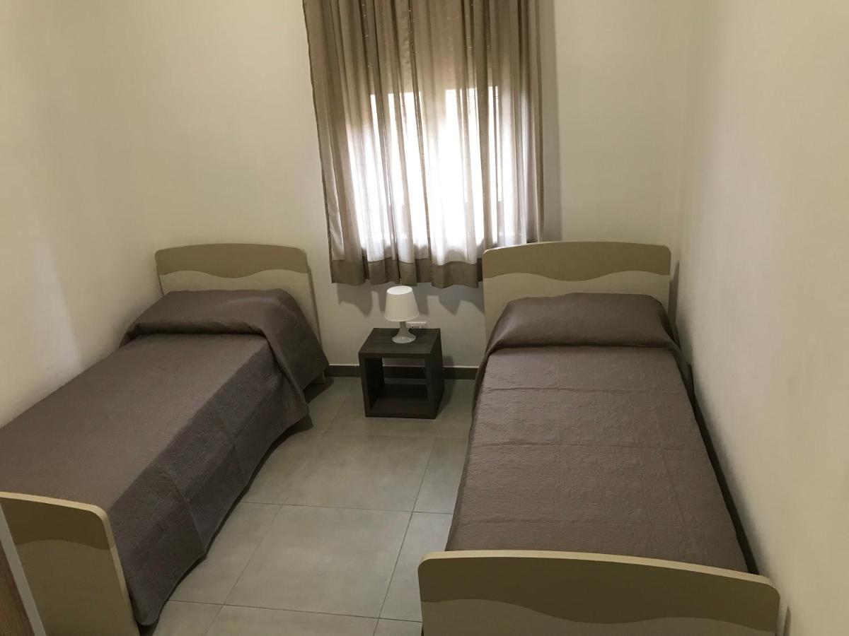 Scogliera Apartments Авола Екстериор снимка