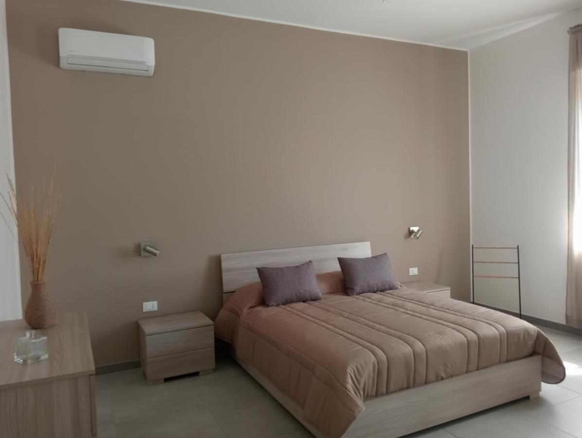 Scogliera Apartments Авола Екстериор снимка