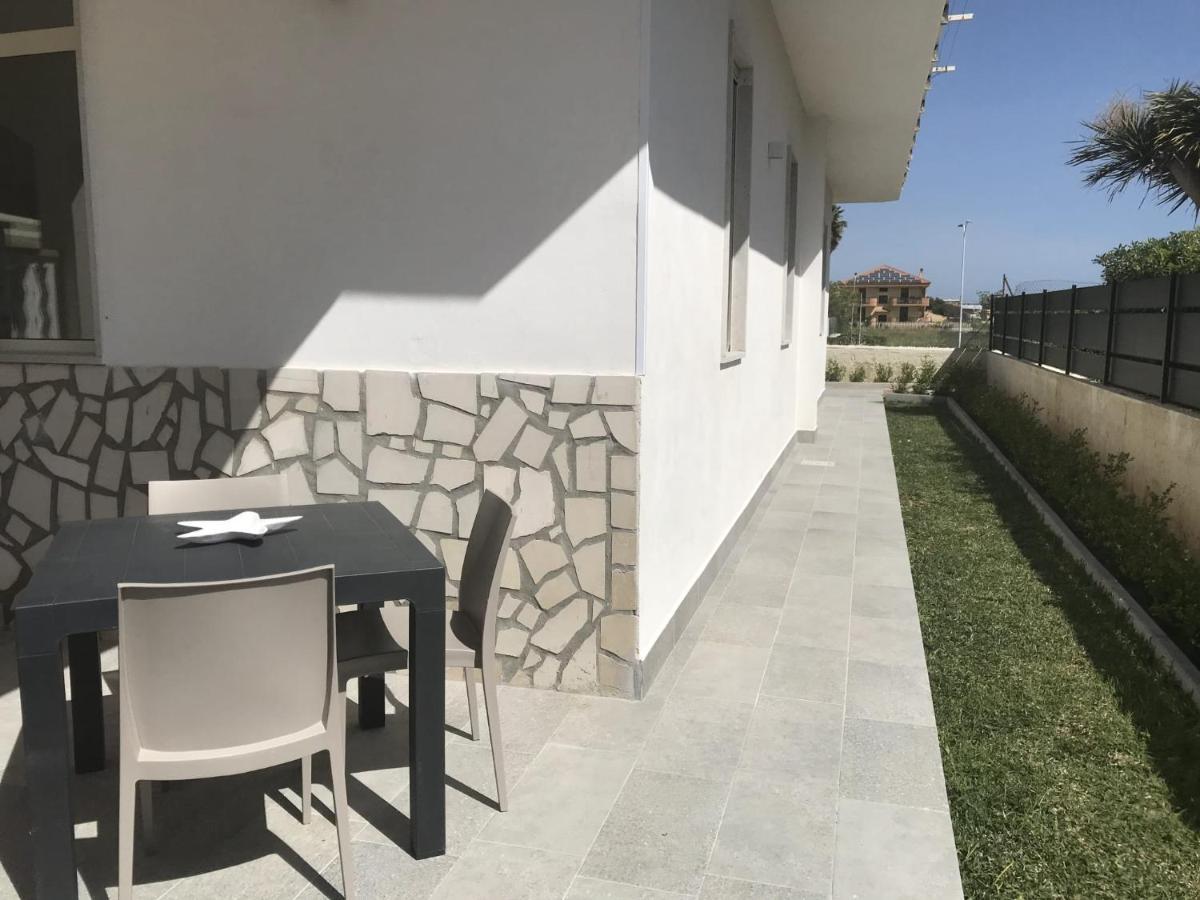 Scogliera Apartments Авола Екстериор снимка