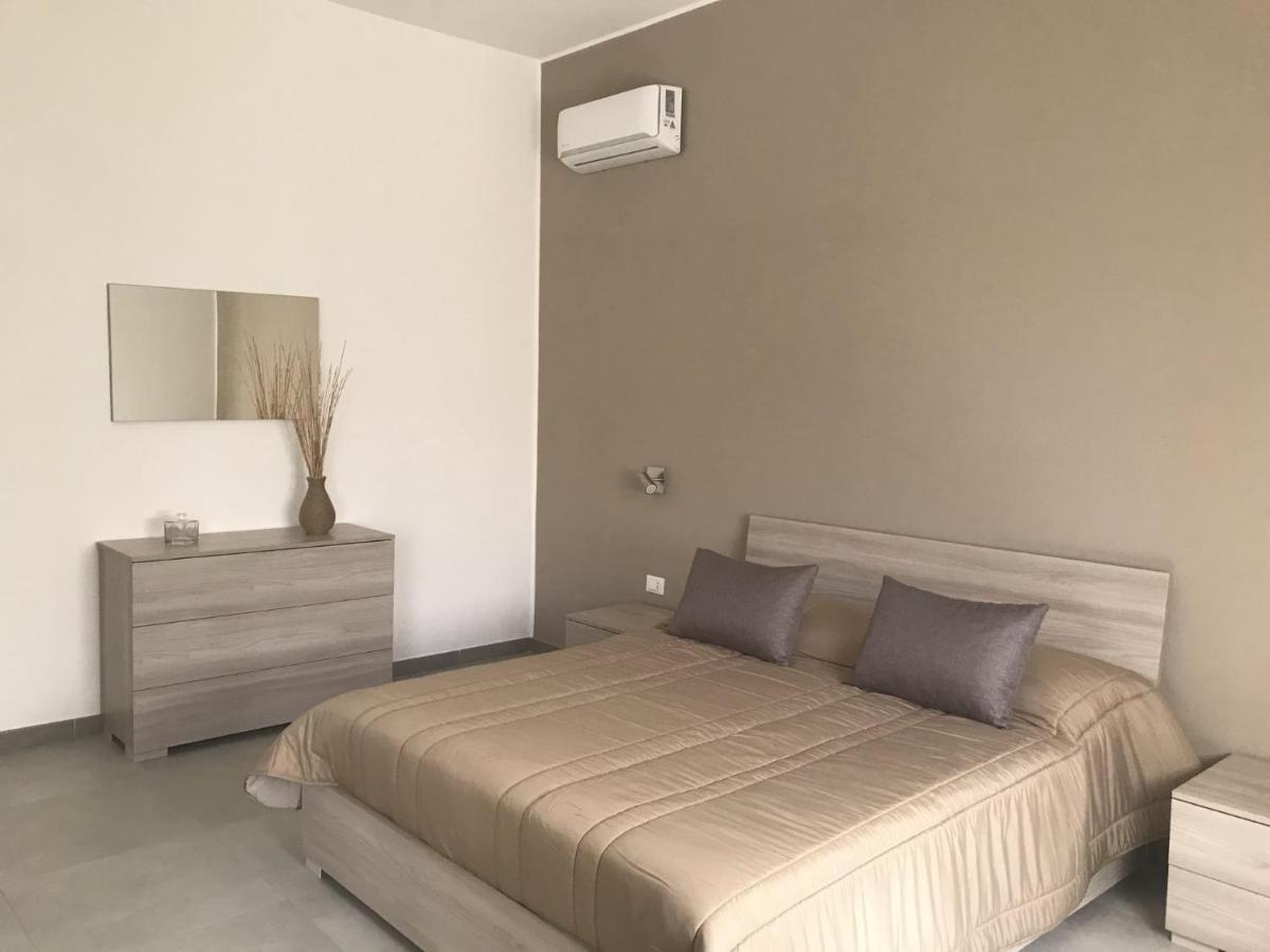 Scogliera Apartments Авола Екстериор снимка